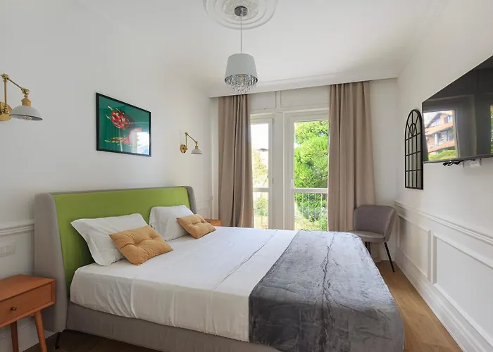 בית הארחה Sense באוונו